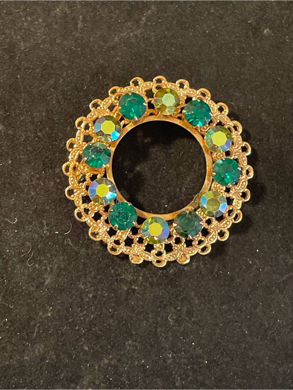 Vintage Gold Tone Green Rhinestone Circle Brooch Pin